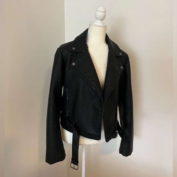 Victoria’s Secret Faux Leather Moto Jacket - Picture 3 of 12